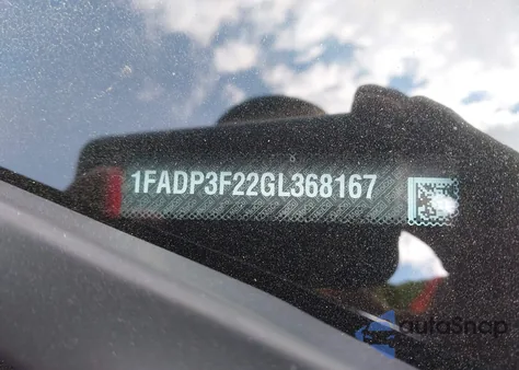 2016 Ford Focus Se z USA, uszkodzony, nr VIN 1FADP3F22GL368167